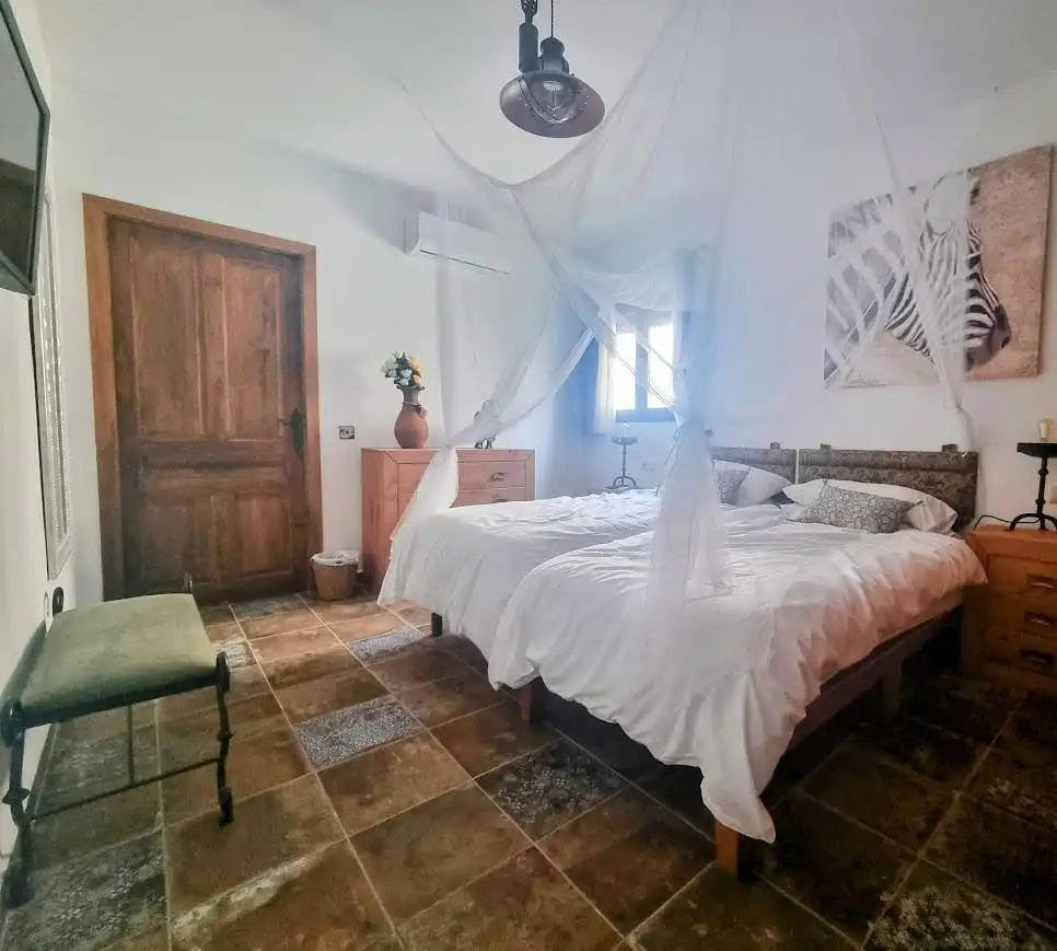 Habitación de Casa o chalet en venta en Alhaurín El Grande con Jardín privado y Piscina comunitaria