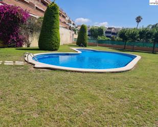 Piscina de Planta baixa en venda en Cubelles amb Terrassa