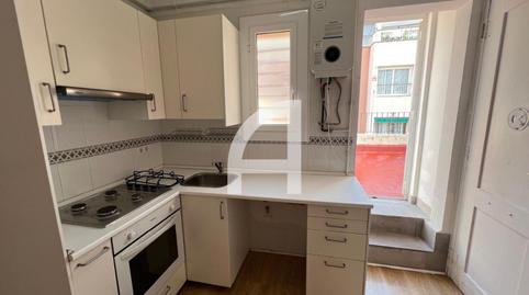 Photo 5 of Flat to rent in Carrer de Ruiz de Padrón, El Camp de l'Arpa del Clot, Barcelona