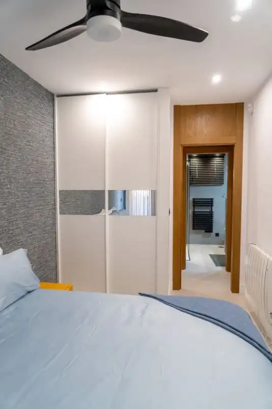 Bany de Apartament en venda en Torrevieja amb Aire condicionat, Calefacció i Jardí privat