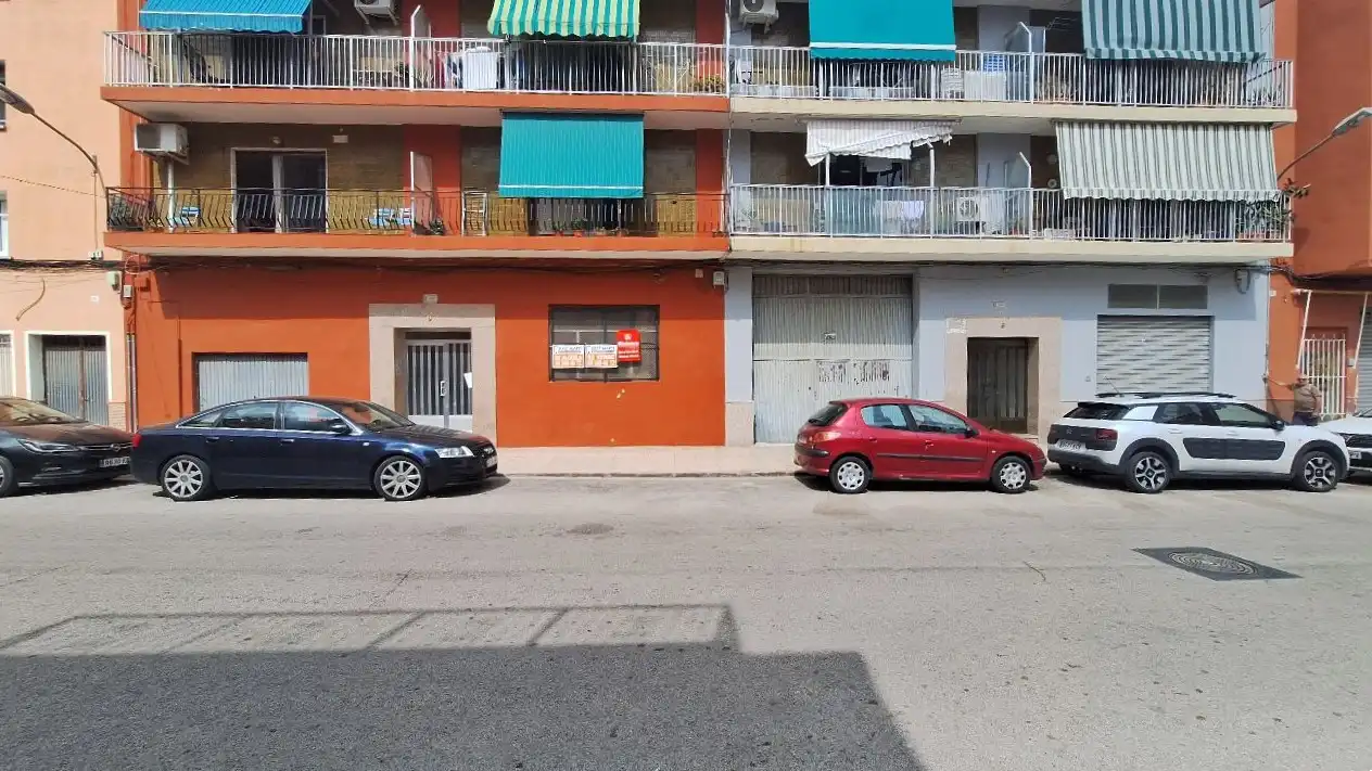 Business premises for sale in Casc Urbà