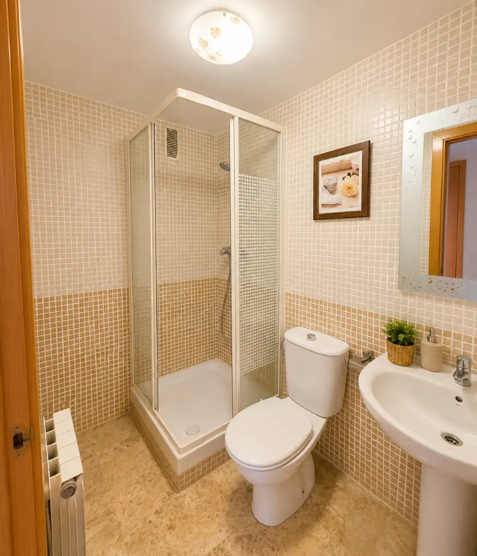 Baño de Piso en venta en Tarragona con Aire acondicionado, Calefacción y Terraza