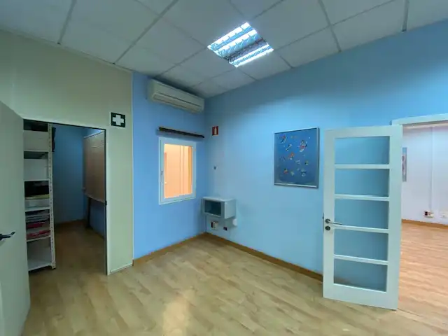 Office space with lift for sale in Calle del Doctor Verneau 3, imagen 7