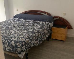 Bedroom of Flat to share in  Logroño  with Balcony