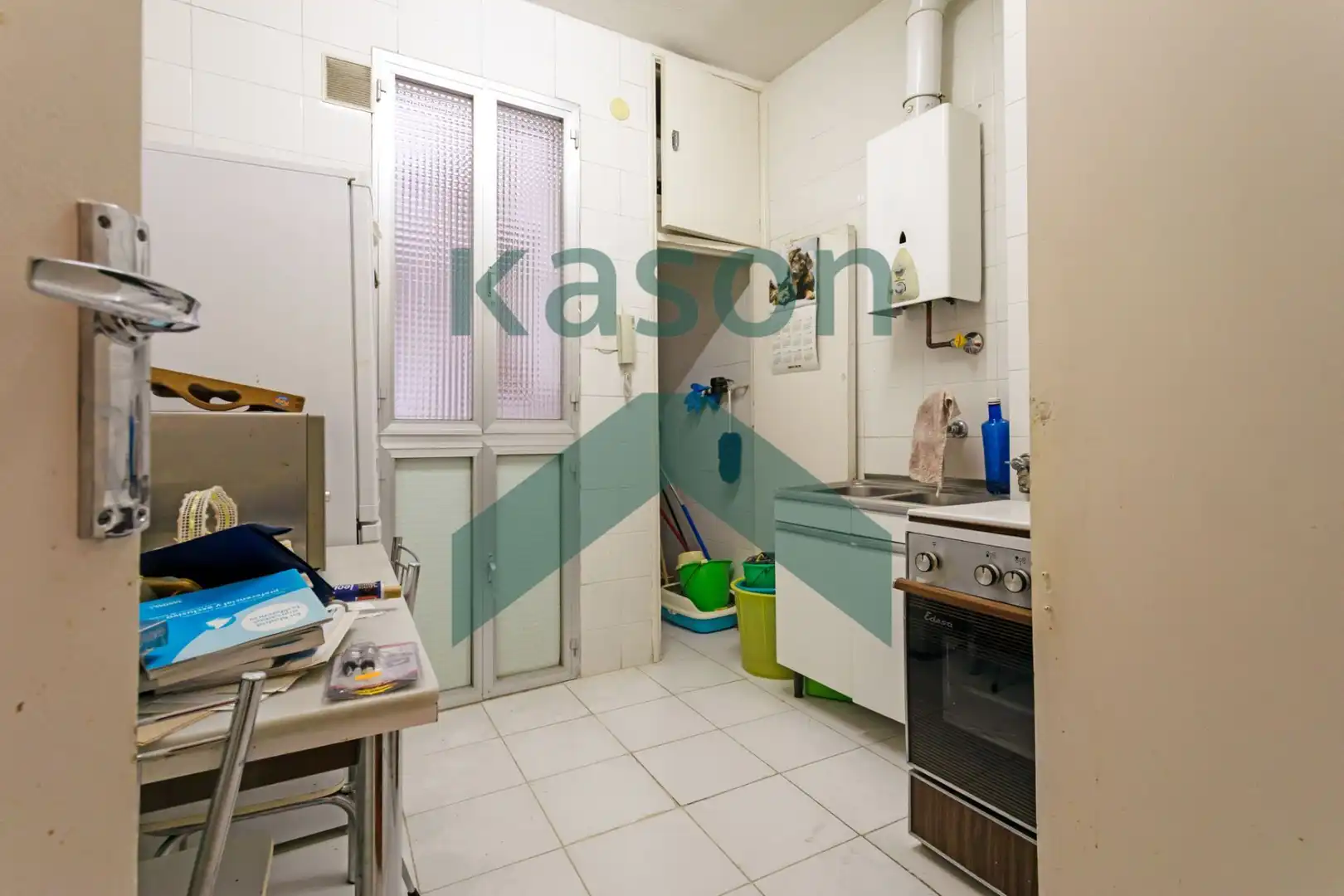 Cocina de Apartamento en venta en Madrid con Calefacción