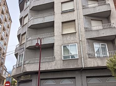 Pis amb balcó en venda a Rúa Álvaro Cunqueiro