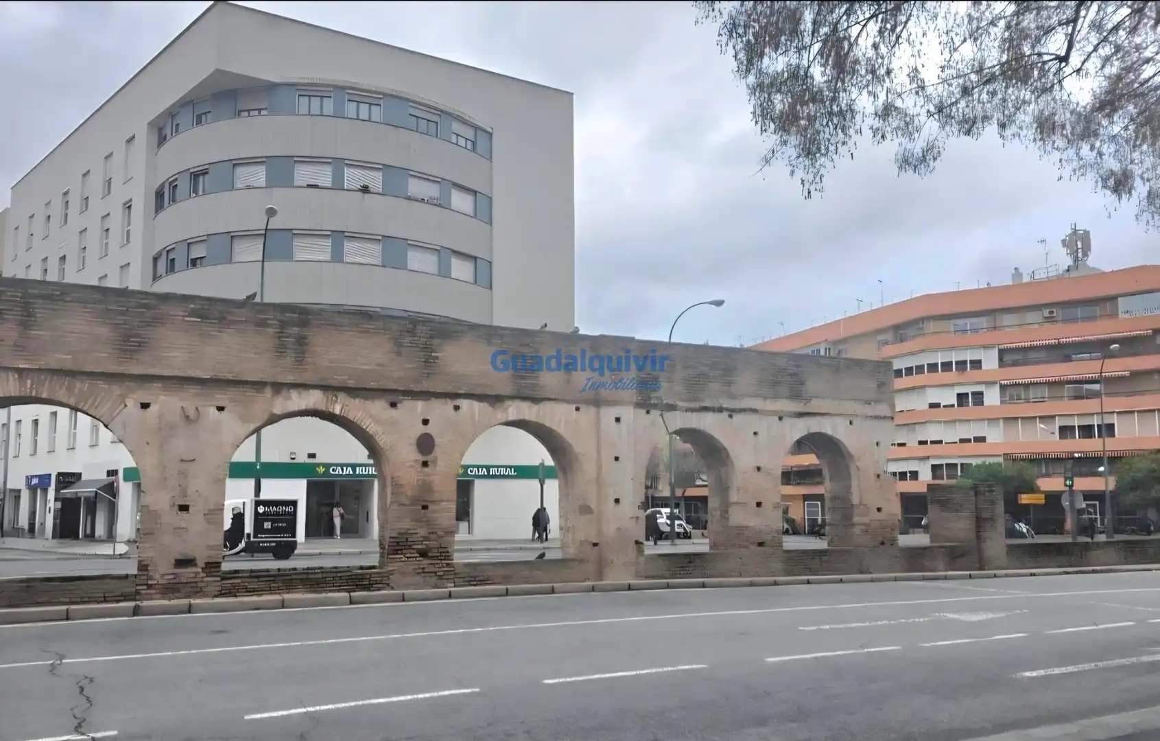 Local comercial en venda a Nervión, imagen 2