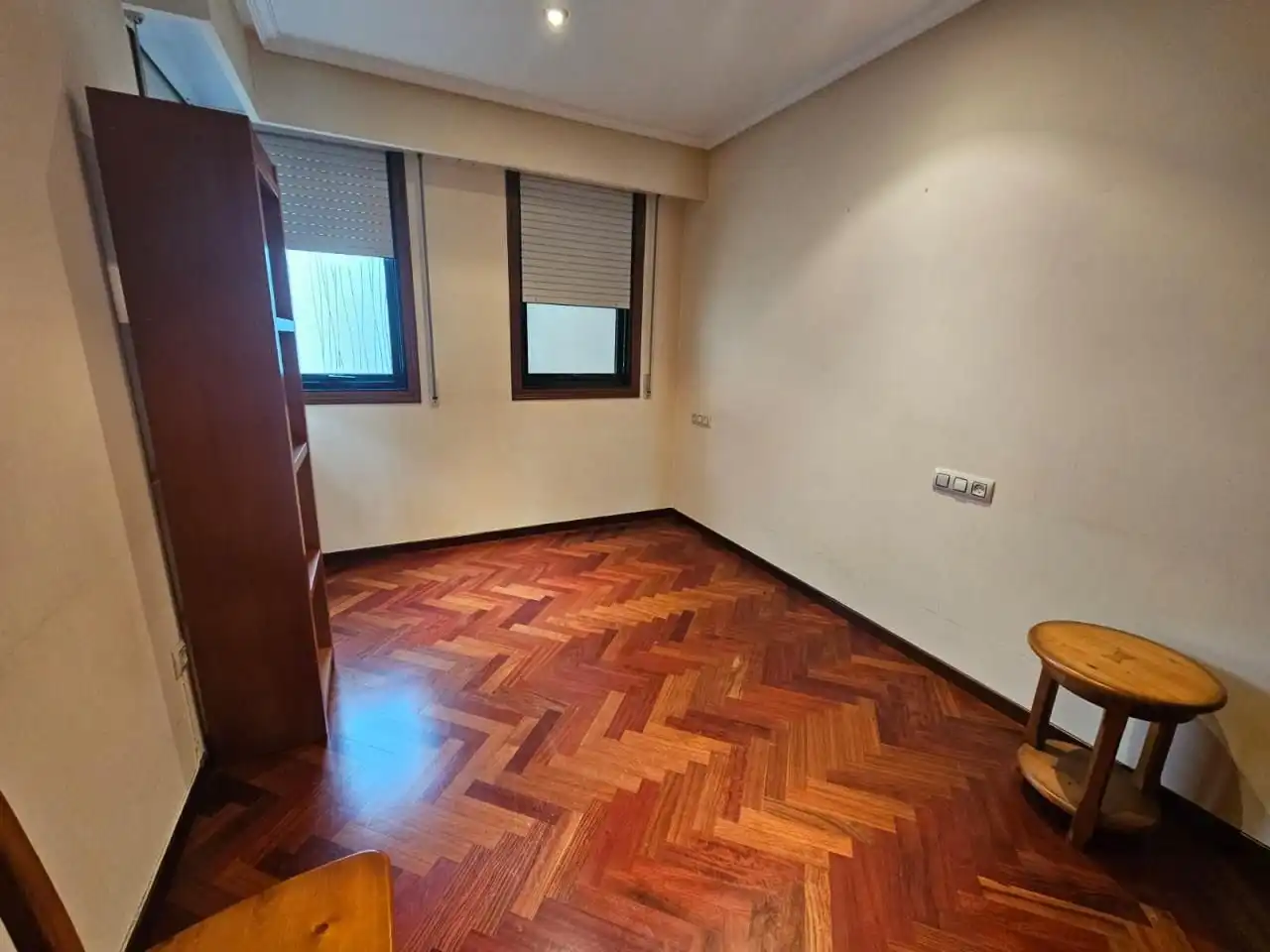 Bedroom of Flat for rent in Ourense Capital   with Heating, Parquet flooring and Furnished