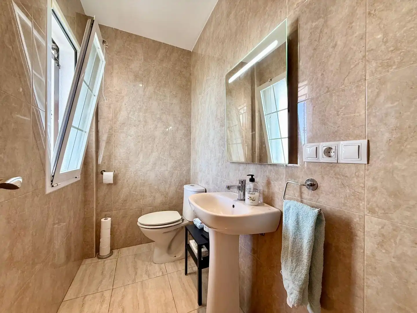 Bathroom of Detached homes for sale in Gérgal  with Air Conditioner, Private garden and Storage room
