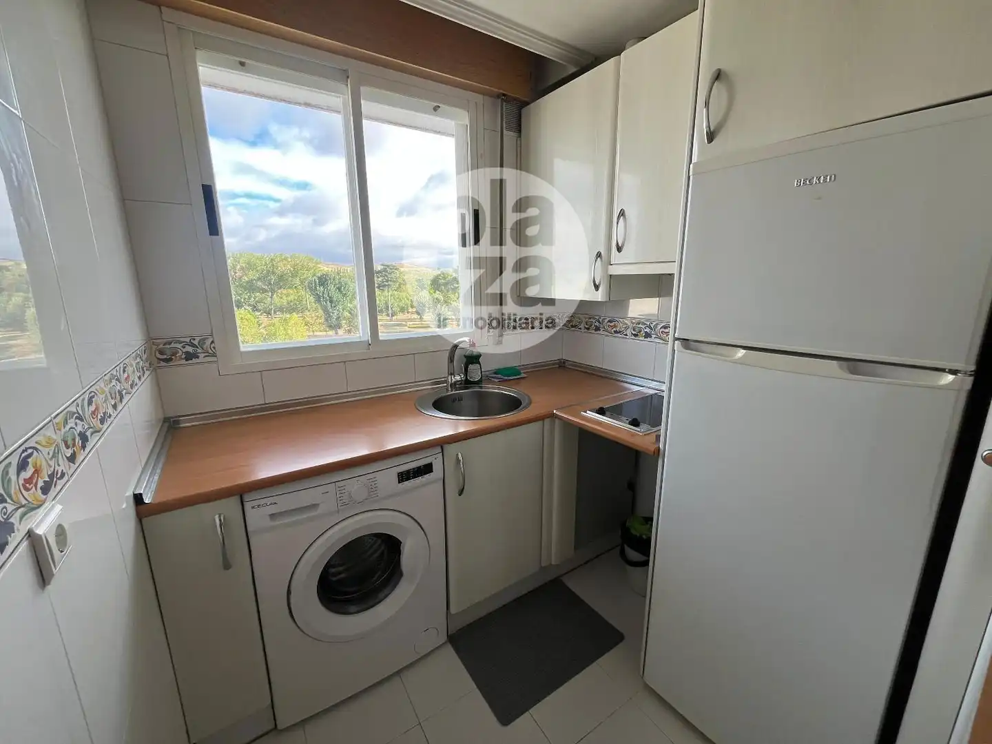 Cocina de Piso de alquiler en Burgos con Calefacción y Amueblado