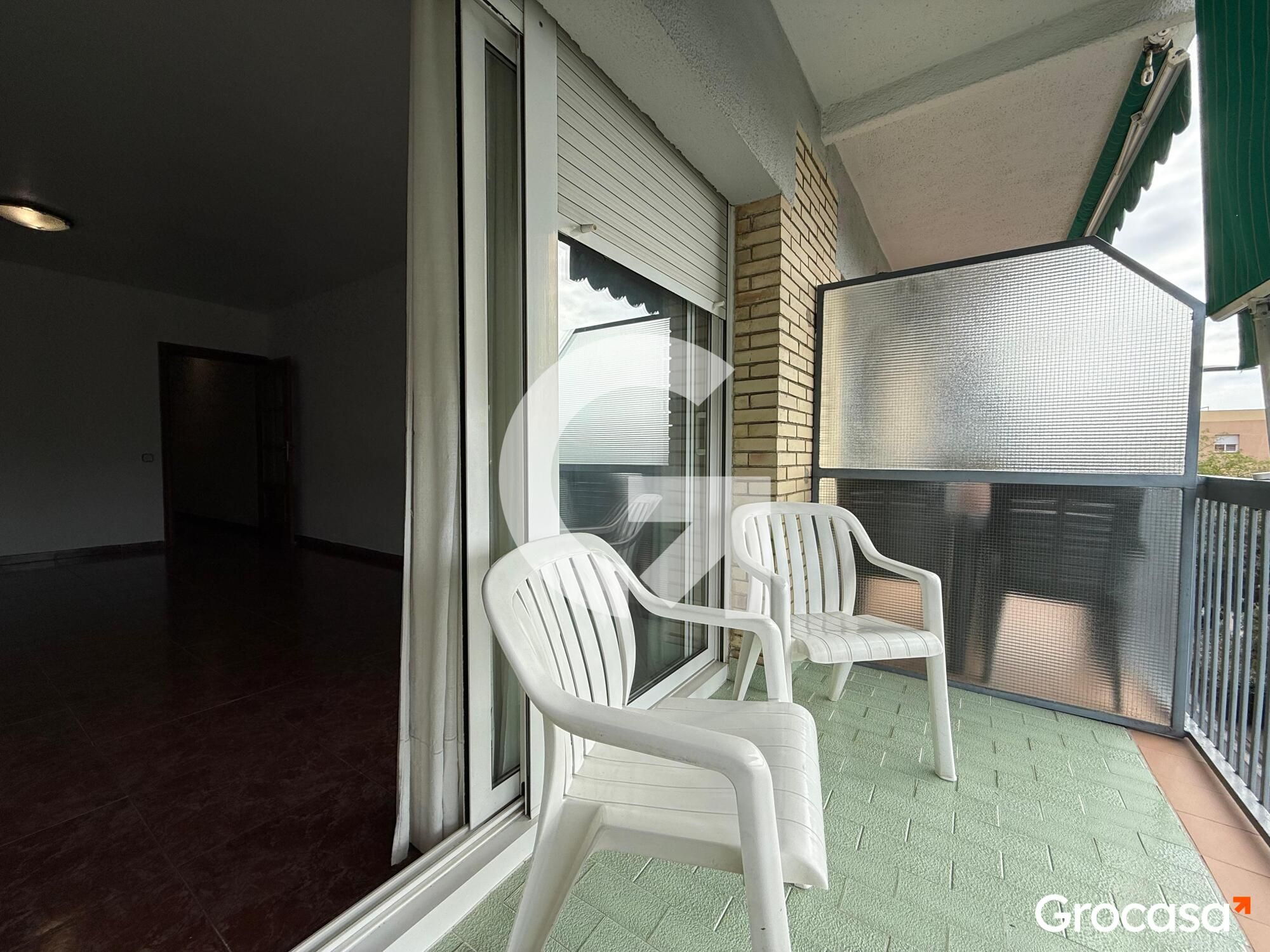 Balcony of Flat for sale in Mataró  with Storage room, Oven and TV