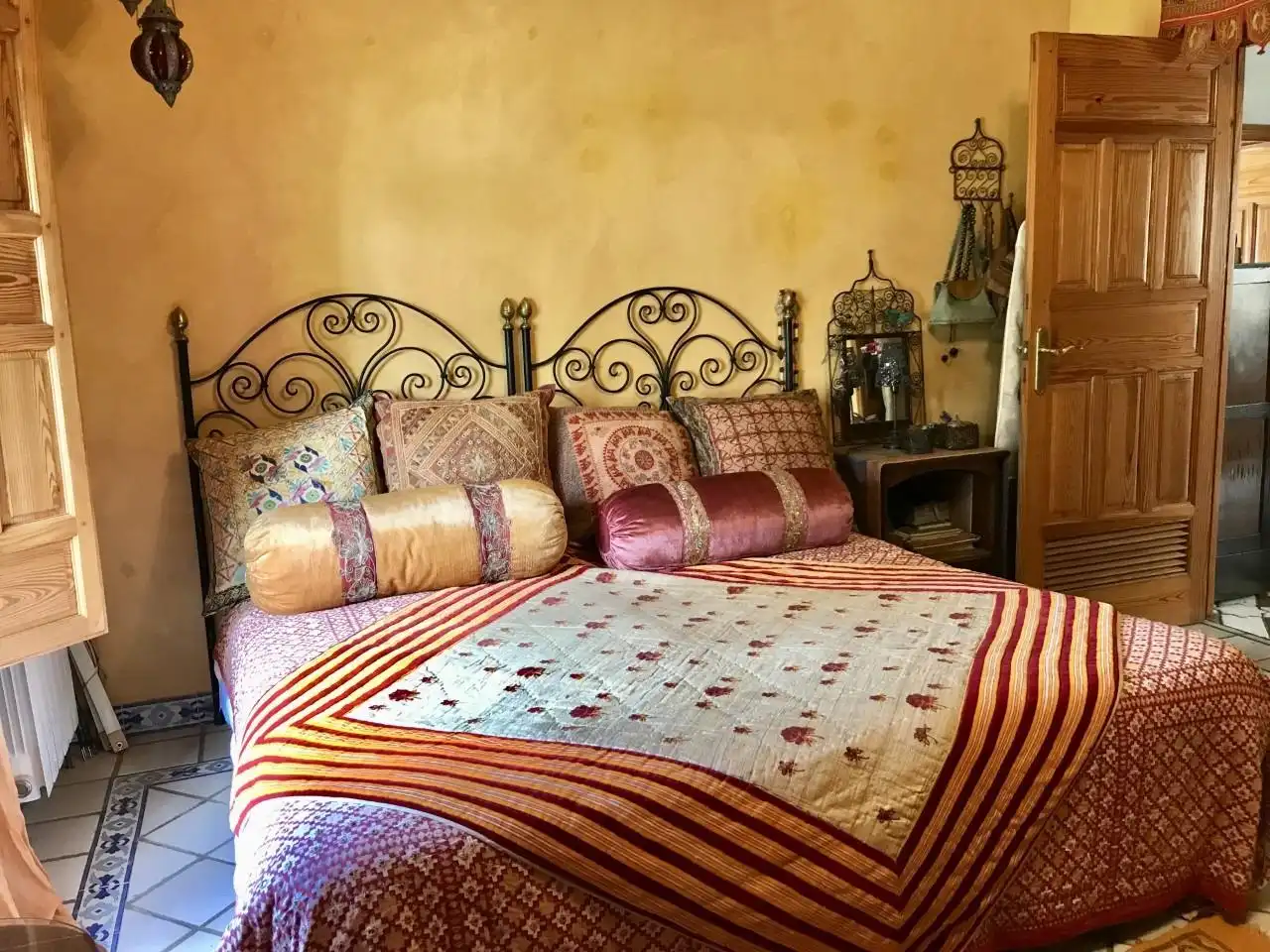 Bedroom of Houses for sale in Córdoba  with Air Conditioner, Heating and Private garden