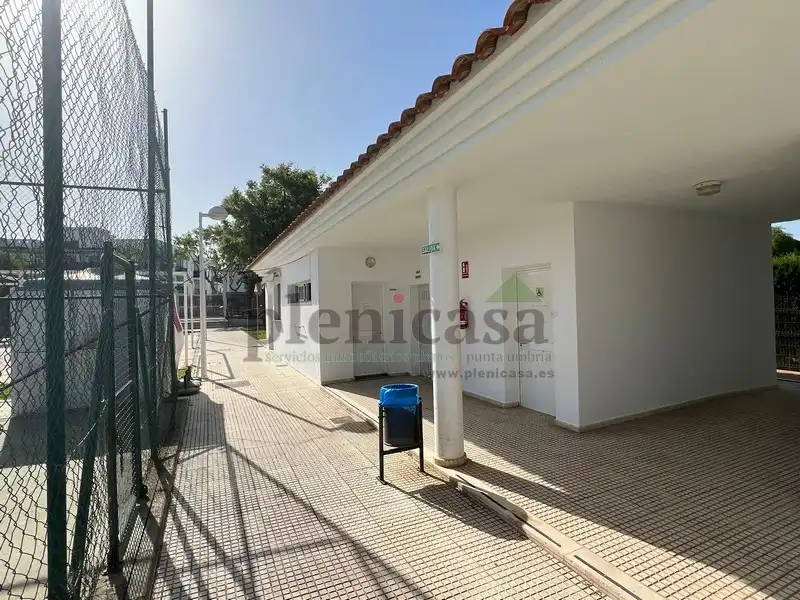Casa adosada en venta en Punta Umbría con Aire acondicionado, Calefacción y Jardín privado