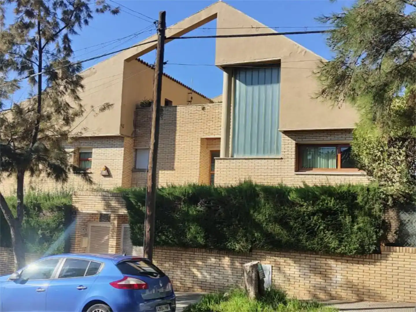 Vista exterior de Casa o xalet en venda en Esplugues de Llobregat