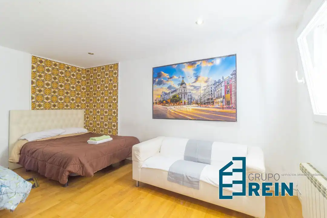 Schlafzimmer von Wohnung zum Verkauf in Madrid mit Klimaanlage und Heizung