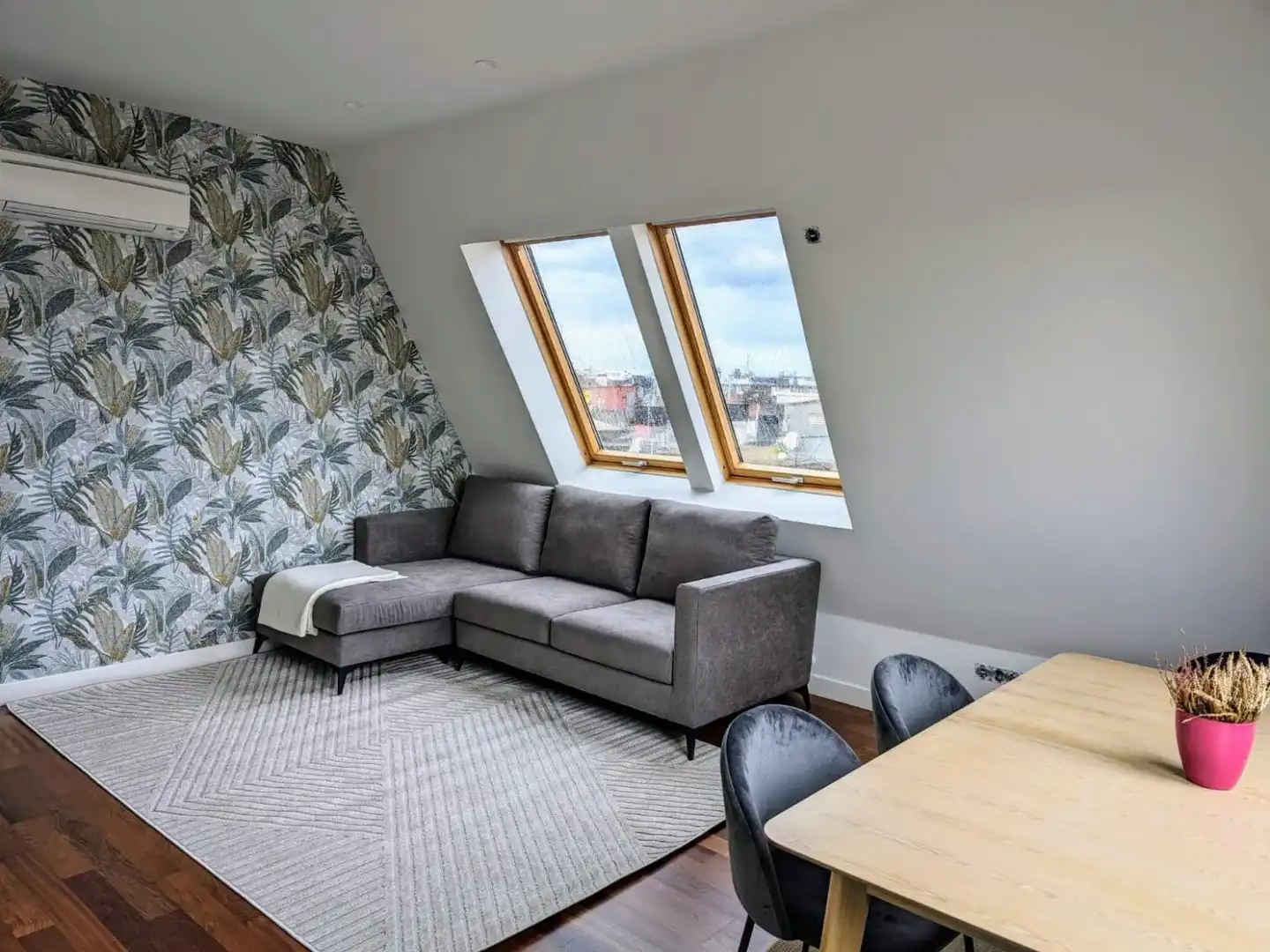 Sala d'estar de Apartament de lloguer en Donostia - San Sebastián  amb Aire condicionat, Calefacció i Moblat