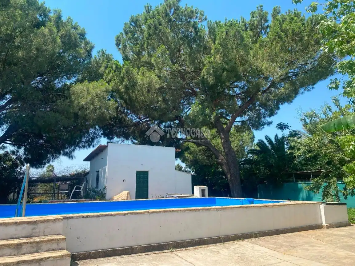 Swimming pool of Country homes for sale in Dos Hermanas