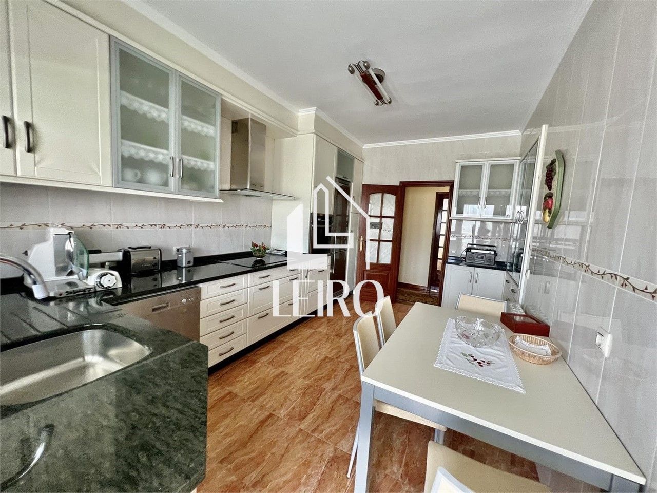 Kitchen of Single-family semi-detached for sale in Cuntis  with Heating, Parquet flooring and Terrace