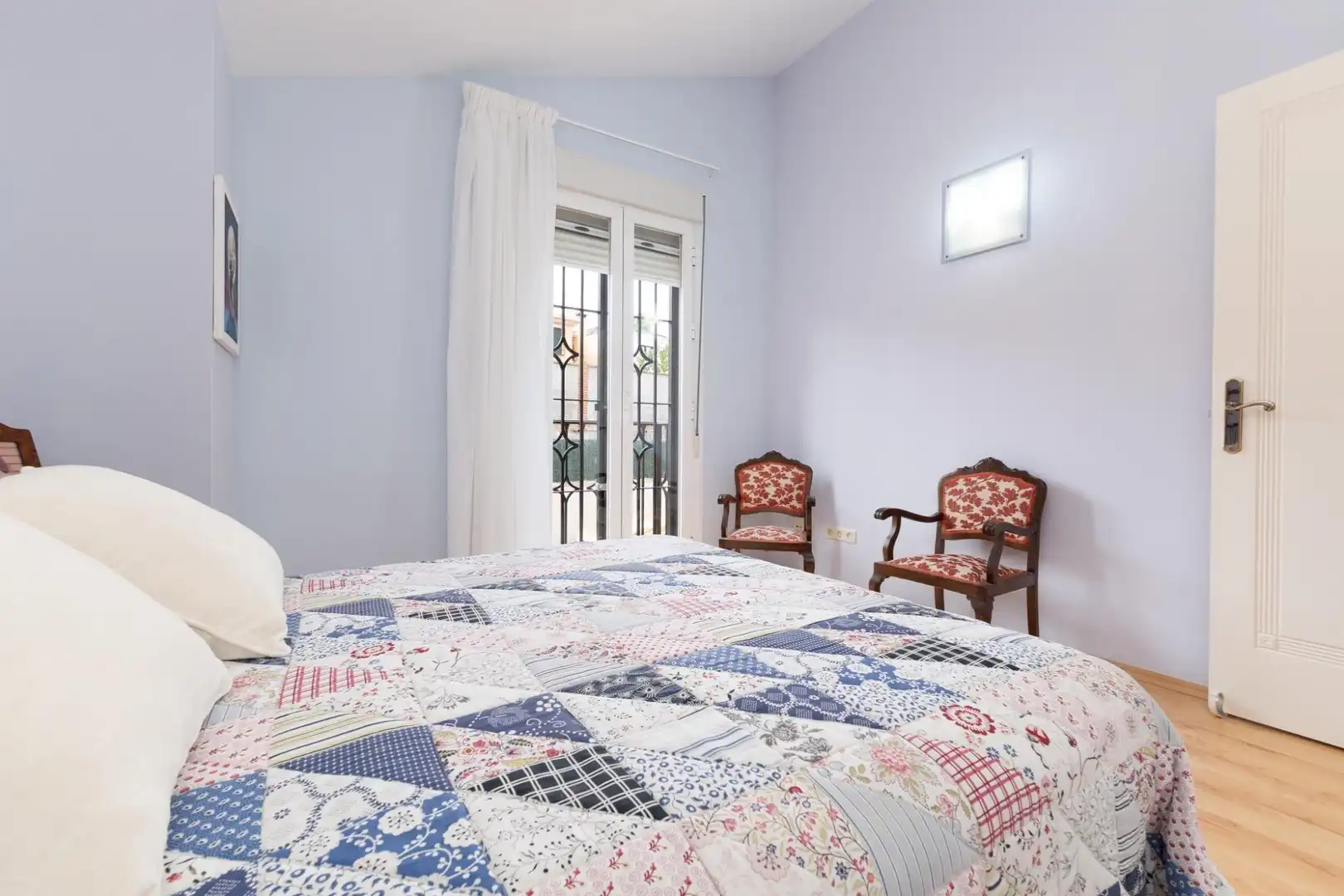 Habitación de Casa o chalet en venta en Alhaurín de la Torre con Aire acondicionado, Calefacción y Piscina