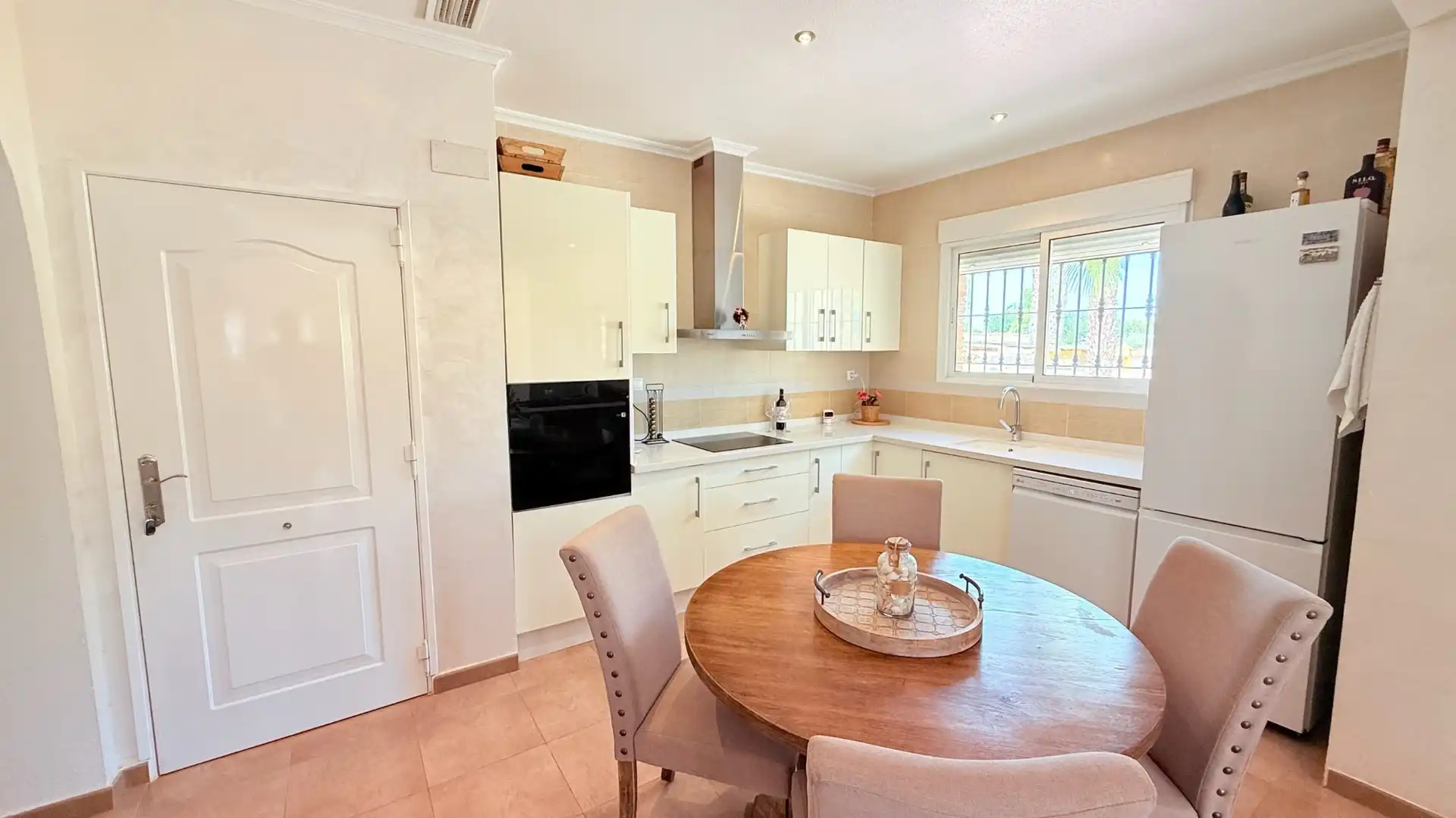 Cocina de Casa o chalet en venta en Catral con Aire acondicionado, Calefacción y Jardín privado