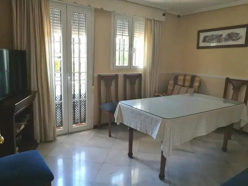 Menjador de Casa o xalet en venda en Córdoba amb Aire condicionat, Calefacció i Jardí privat