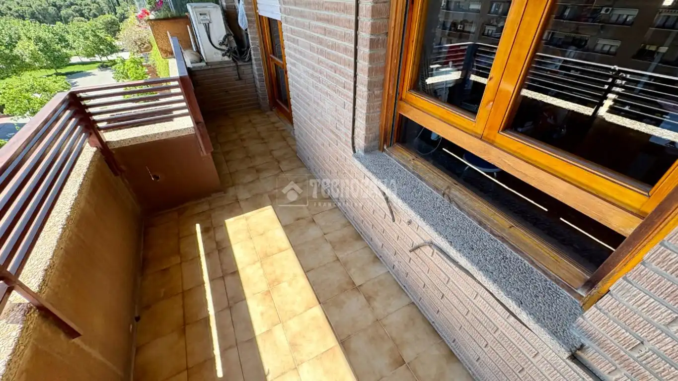 Terraza de Piso en venta en Zaragoza con Calefacción, Terraza y Trastero