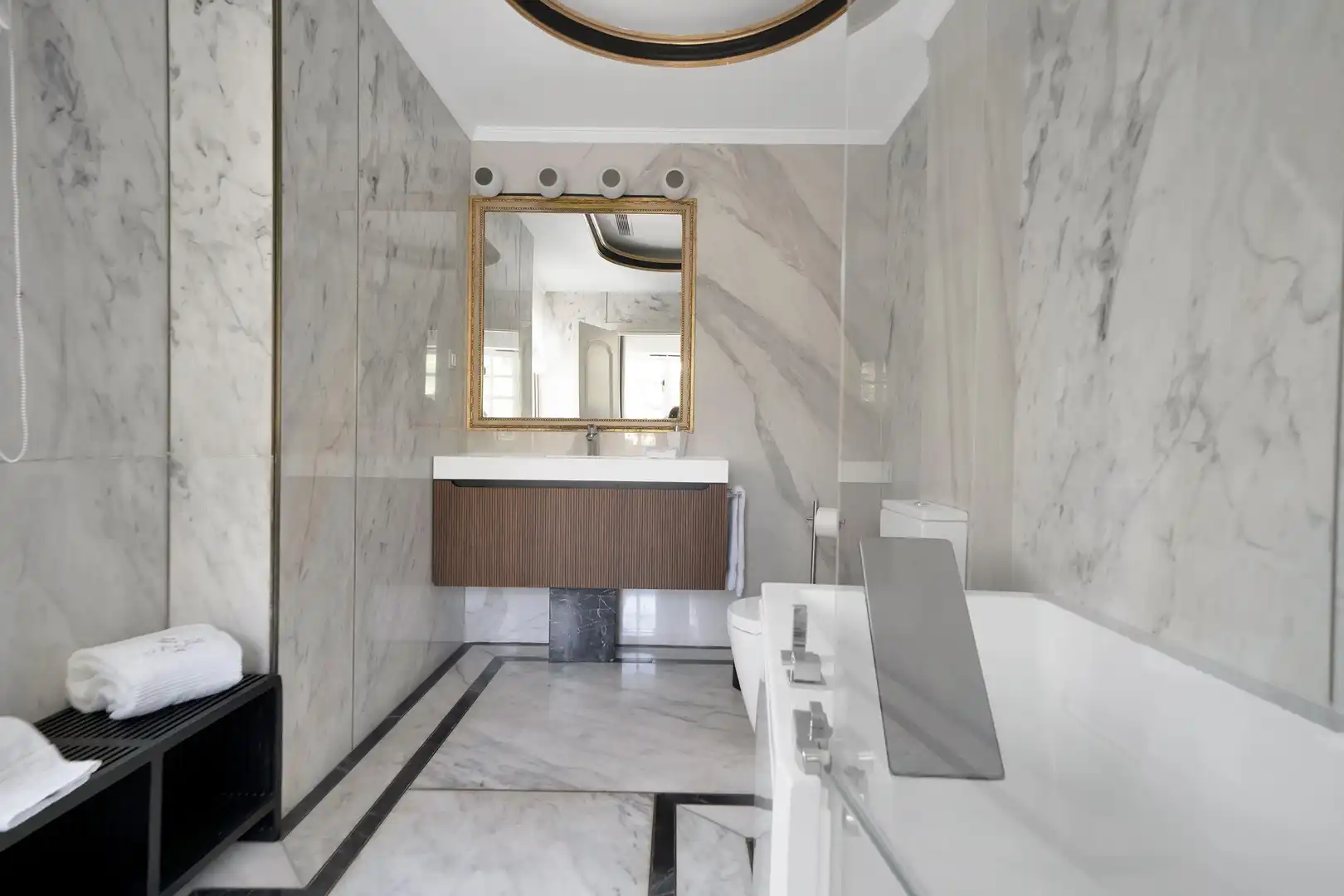Badezimmer von Haus oder Chalet zur Miete in Marbella mit Heizung, Privatgarten und Terrasse