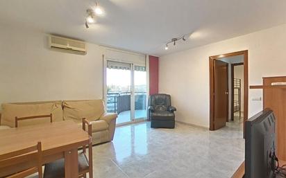 Living room of Flat for sale in Cunit  with Air Conditioner, Terrace and Community pool