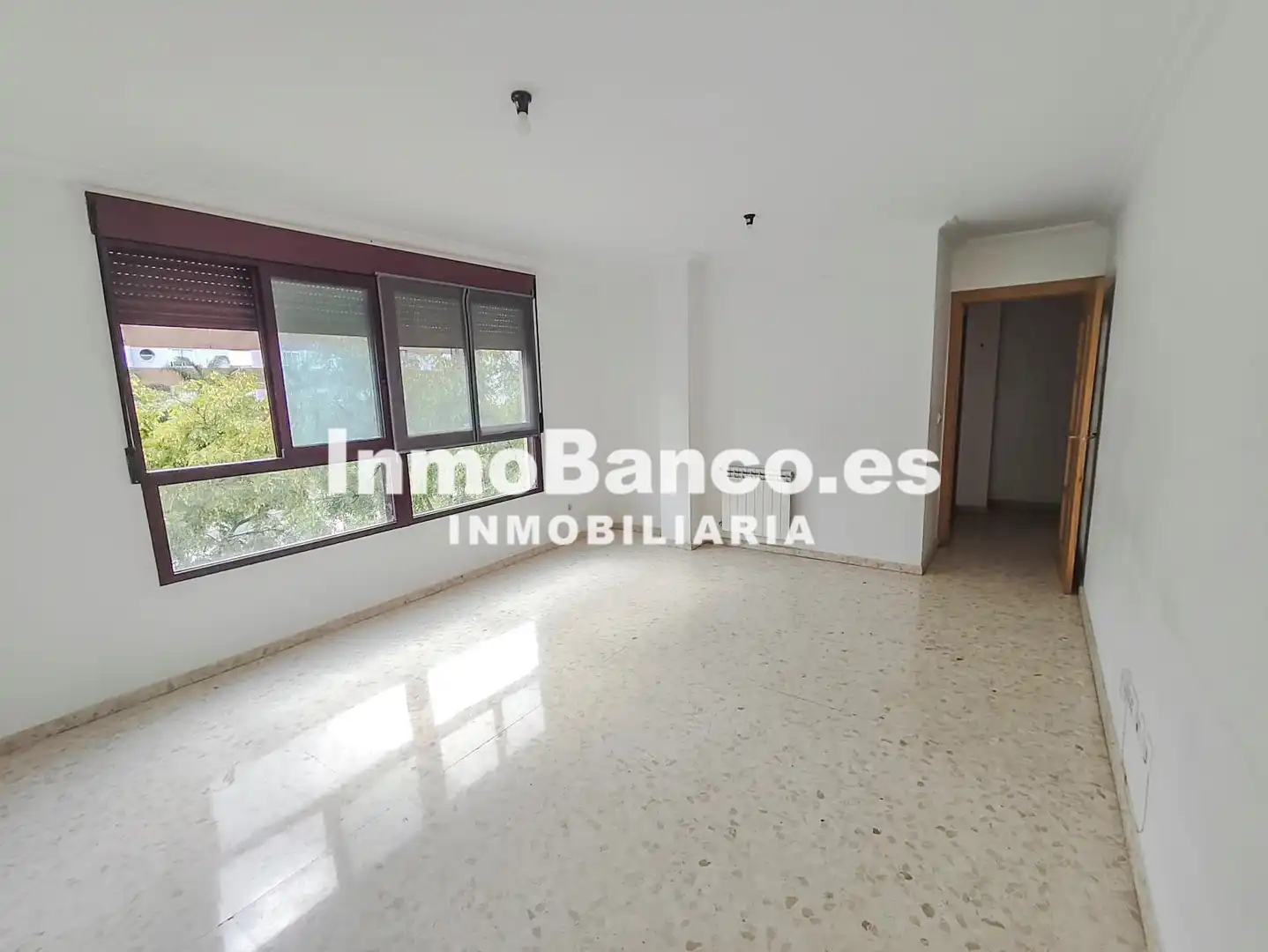 Piso con ascensor en venta en Carrer de Sant Valerià 27B