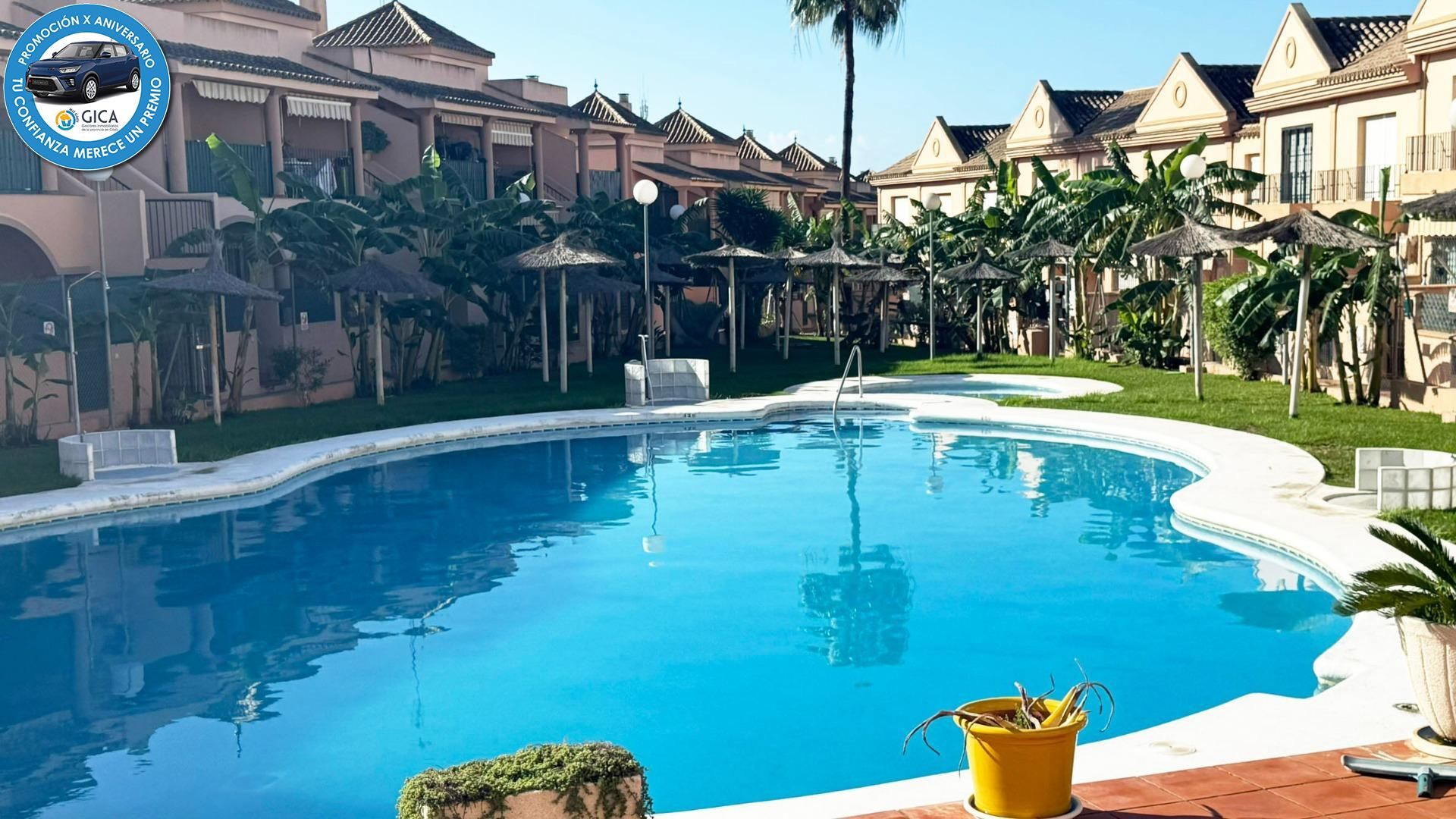 Piscina de Apartamento en venta en Chiclana de la Frontera con Aire acondicionado, Calefacción y Piscina comunitaria