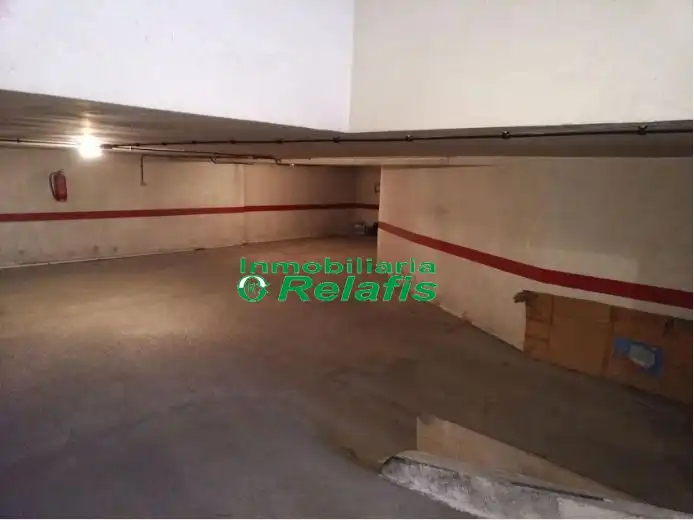 Parkplatz von Garage zum Verkauf in Salamanca