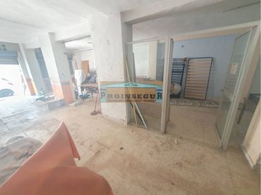 Local comercial en venda a Calle alhaurin el grande