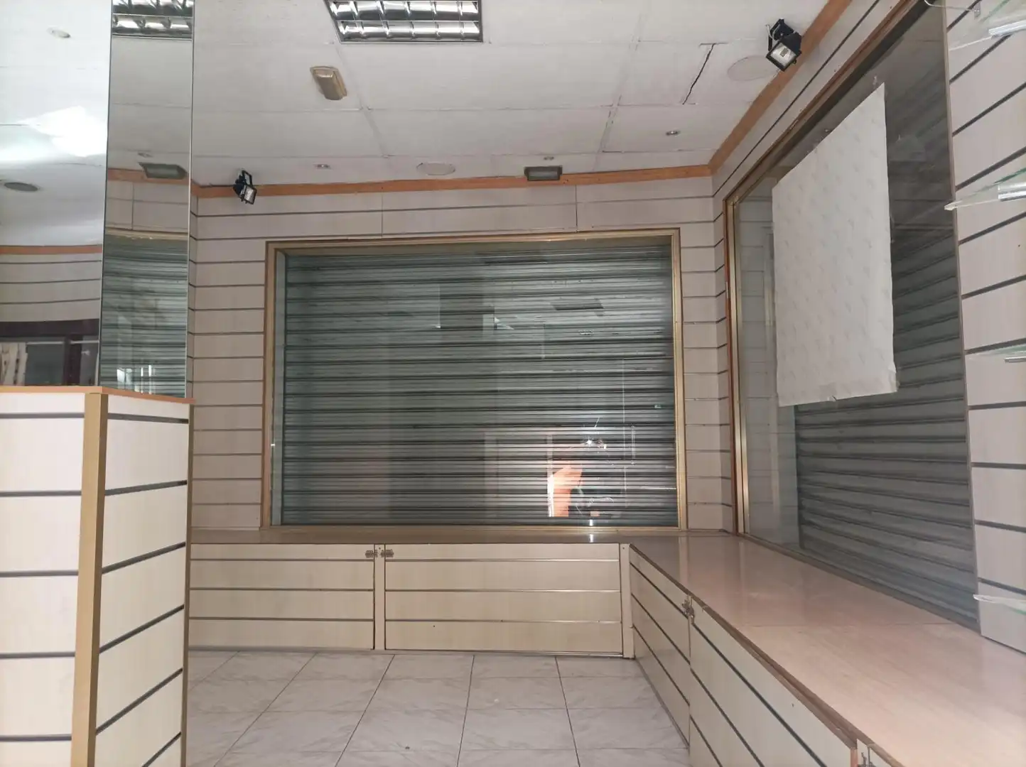 Commercial properties for rent in Granada  with Air Conditioner