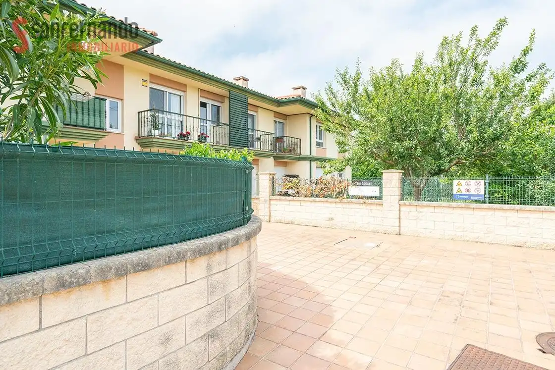 Vista exterior de Piso en venta en Miengo con Terraza