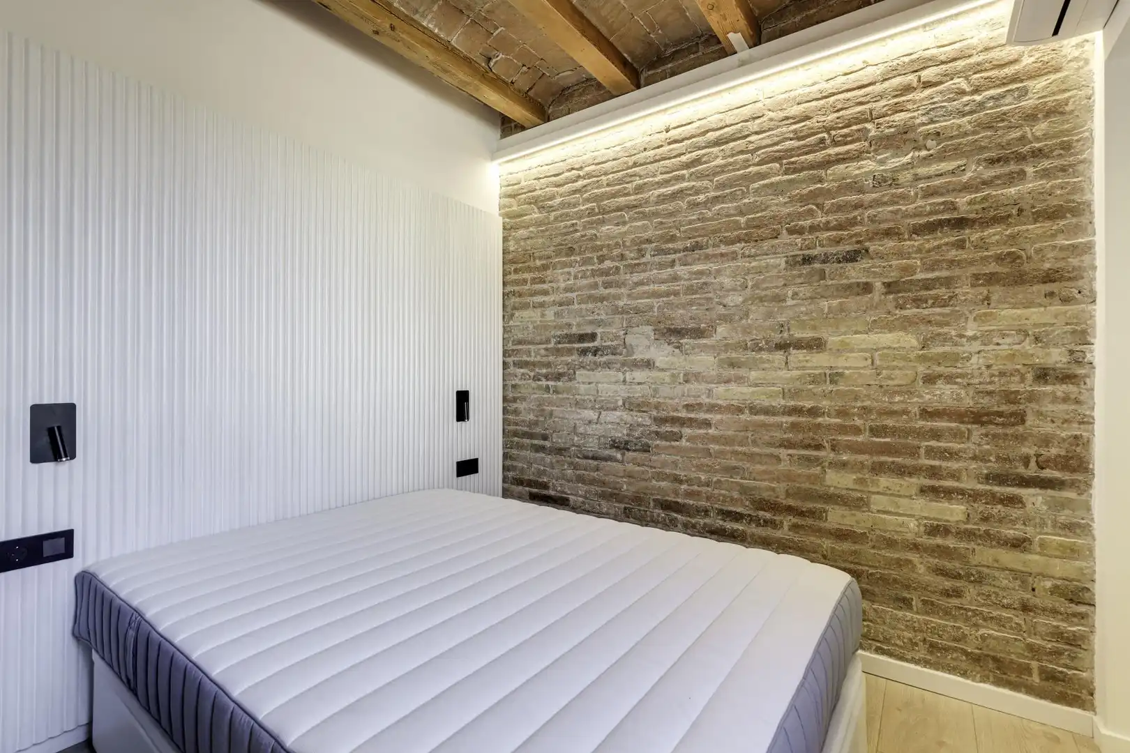 Estudio de alquiler en de Milà i Fontanals, Vila de Gràcia