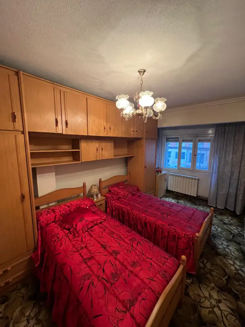 Habitación de Piso en venta en Avilés con Terraza y Amueblado