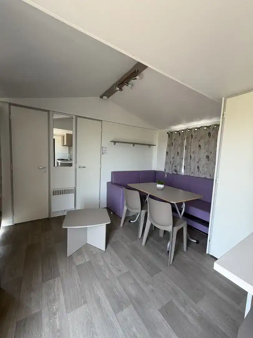 Menjador de Estudi en venda en Alcañiz amb Parquet i Moblat