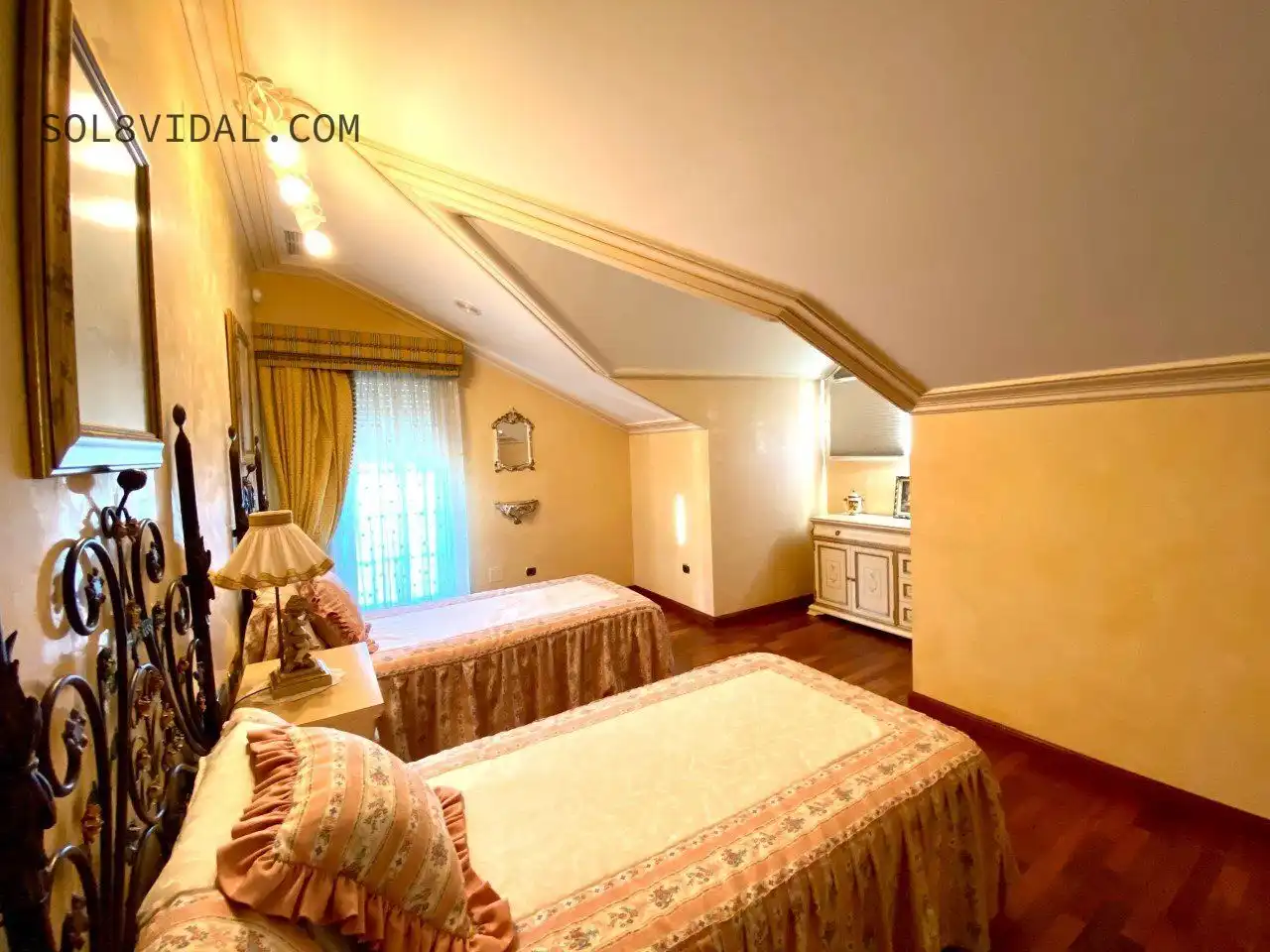 Habitación de Casa o chalet en venta en Orihuela con Aire acondicionado, Calefacción y Jardín privado