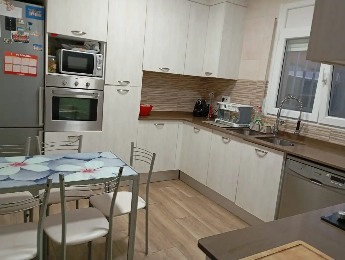 Cuina de Casa o xalet en venda en Vinaròs amb Terrassa, Traster i Alarma