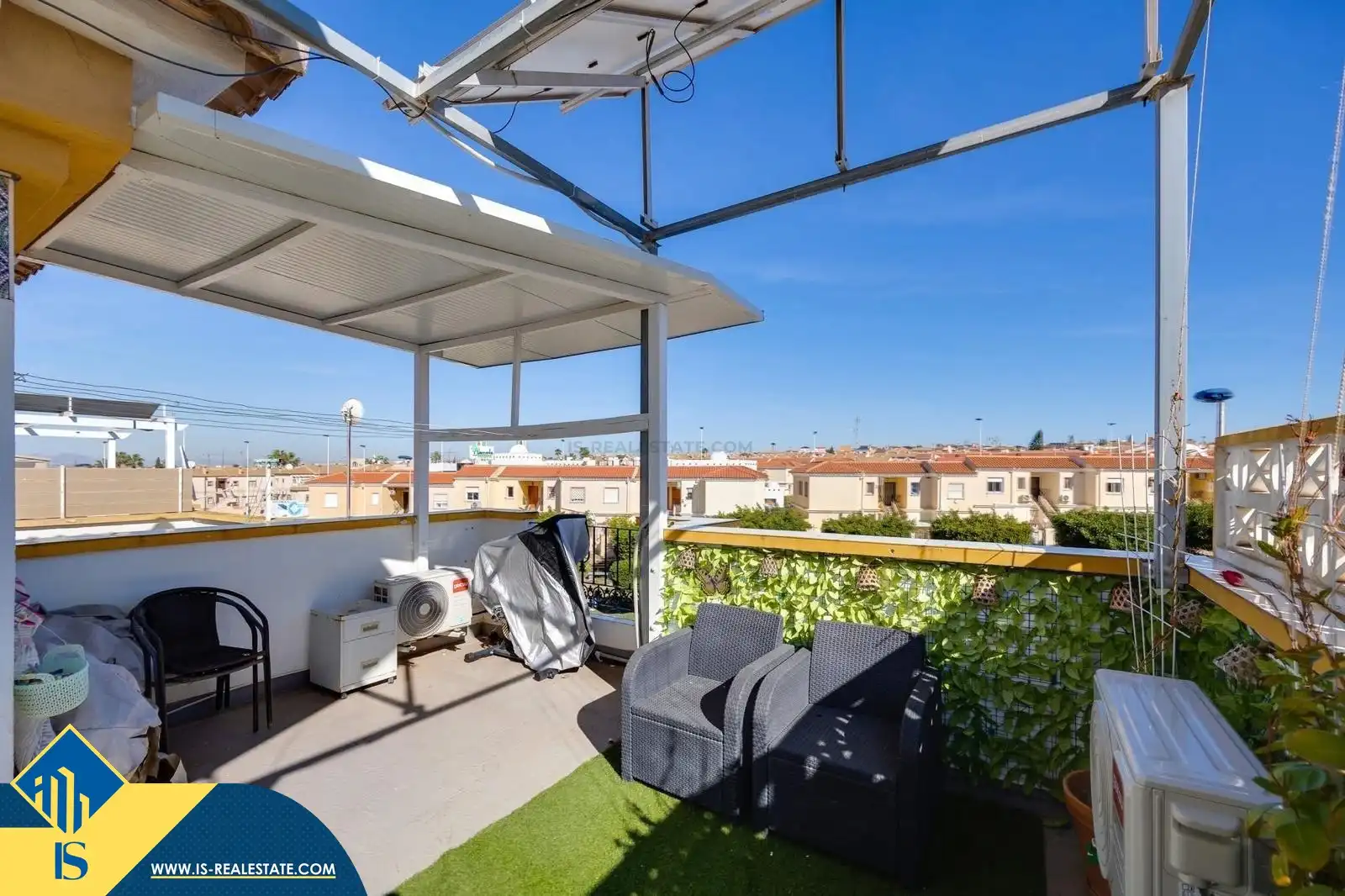 Terrassa de Dúplex en venda en Torrevieja amb Terrassa, Moblat i Piscina comunitària