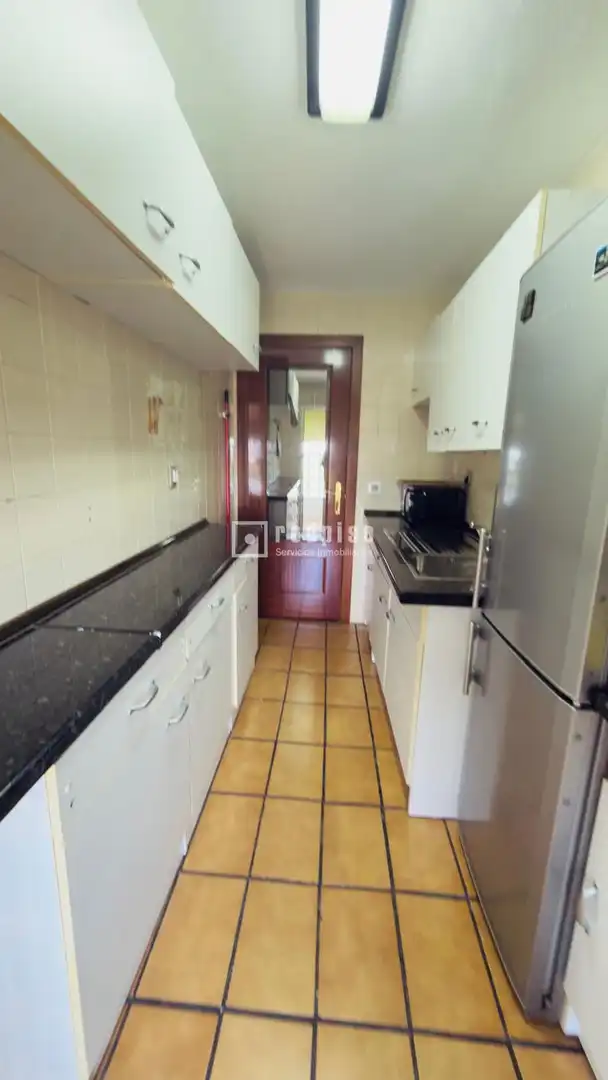 Flat for sale in de Felipe de Diego, Palomeras Bajas
