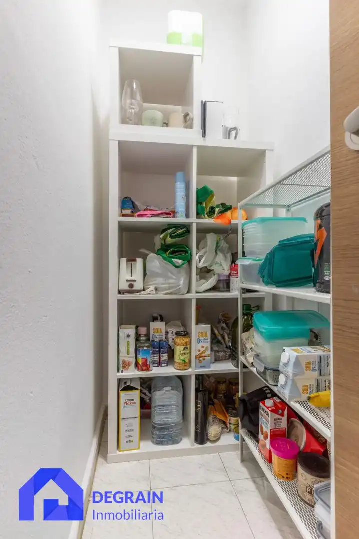 Flat for rent in Oviedo   with Furnished