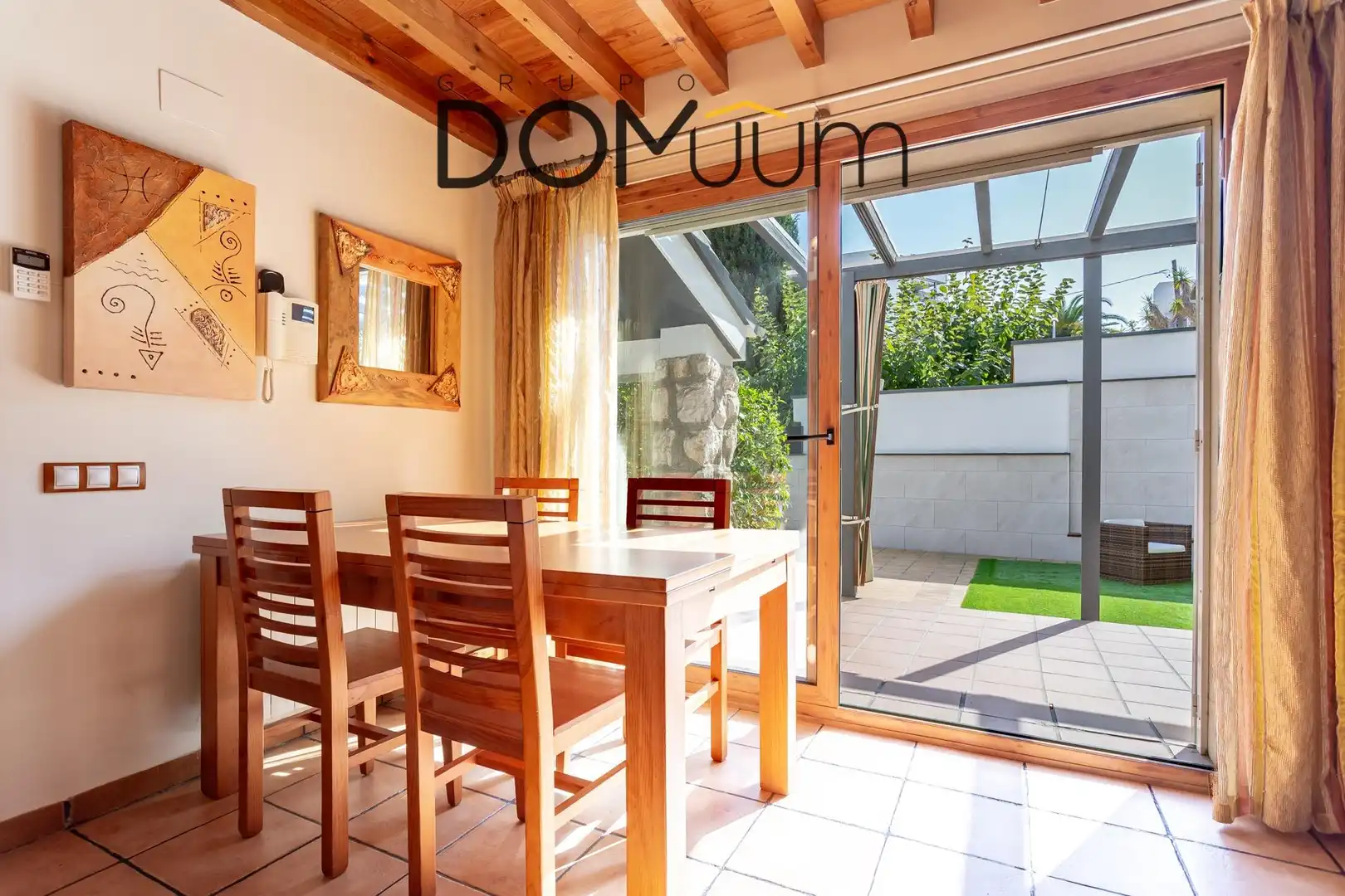Comedor de Casa o chalet en venta en Salou con Aire acondicionado, Calefacción y Jardín privado