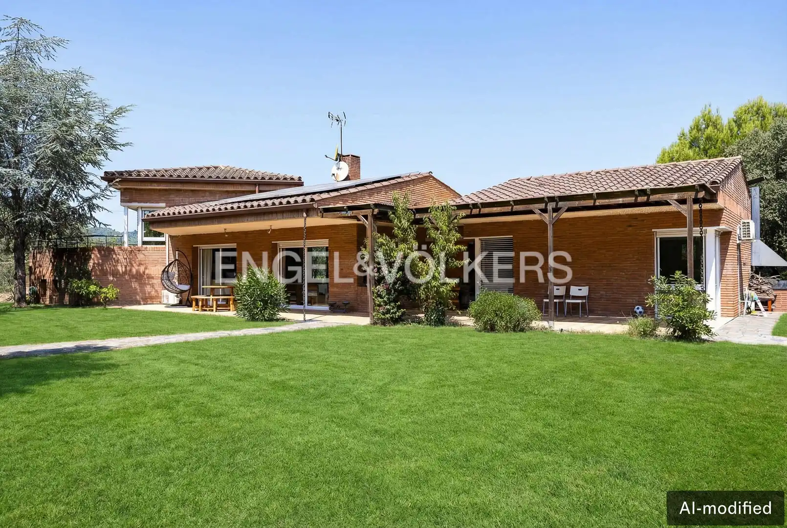 Casa con piscina en venta en Can Font - Ca n'Avellaneda