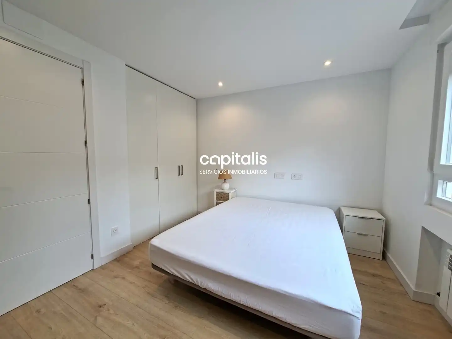 Bedroom of Flat for rent in Madrid  with Air Conditioner, Heating and Furnished