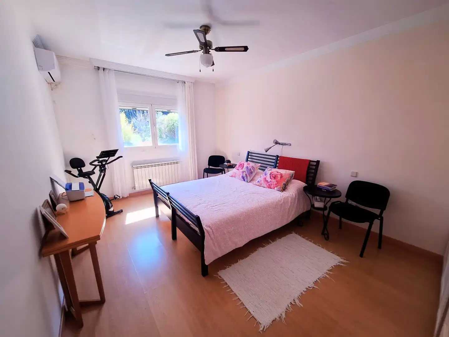 Habitación de Casa o chalet en venta en El Tiemblo  con Aire acondicionado, Calefacción y Terraza