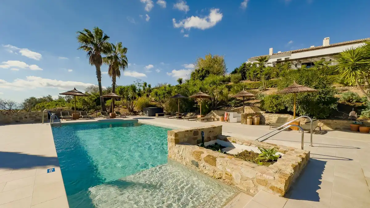 Piscina de Finca rústica en venda en Villanueva de la Concepción amb Aire condicionat, Jardí privat i Terrassa