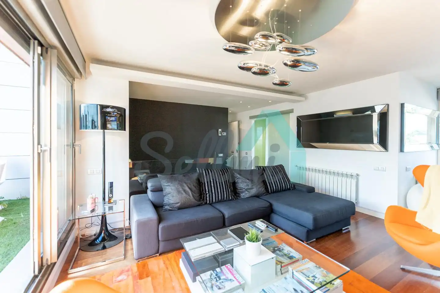 Wohnzimmer von Maisonette zum Verkauf in Oviedo  mit Heizung, Terrasse und Abstellraum