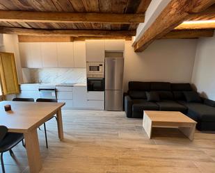 Sala d'estar de Pis de lloguer en Vic amb Calefacció, Parquet i Moblat
