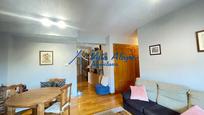 Living room of Flat for sale in Haro  with Heating, Furnished and Balcony